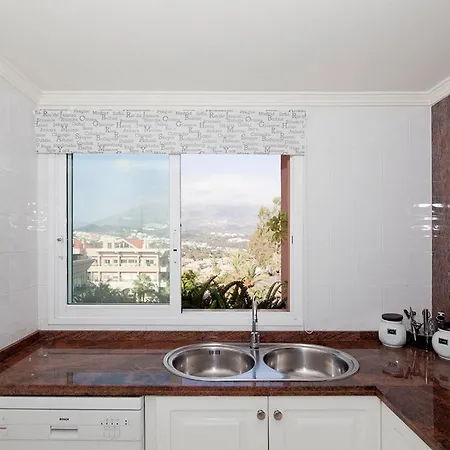 Magna Apartment Marbella